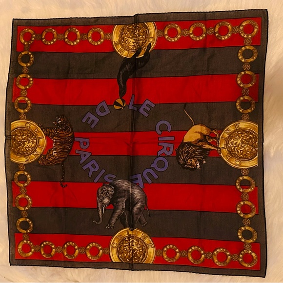 Celine Vintage cotton mini scarf in lion print soft and light - Picture 3 of 3